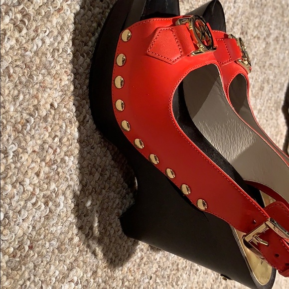 High heels - Picture 2 of 5